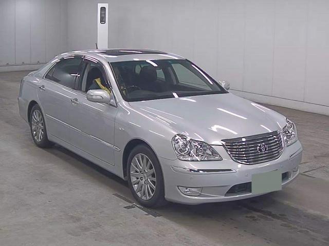 Toyota crown majesta 2006