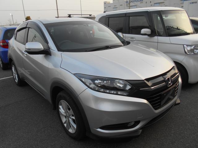 427 Japan Used Honda Vezel 16 Minivan Royal Trading