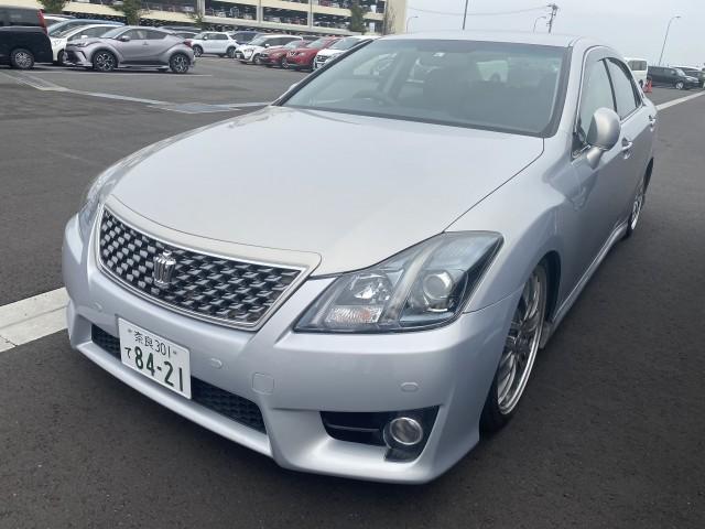 Toyota crown 2011