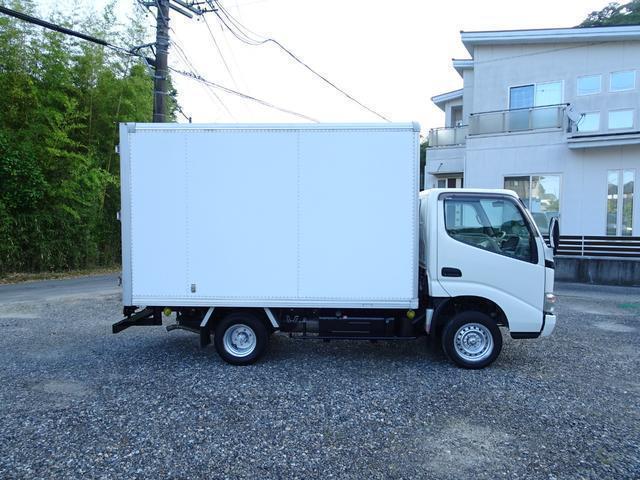 339234 Japan Used Toyota Dyna Truck 2006 8 | Royal Trading