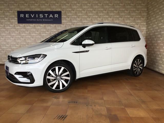 329945 Japan Used Volkswagen Golf Touran 2016 Minivan | Royal Trading